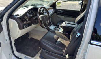 
										Cadillac Escalade Platinum 2010 full									