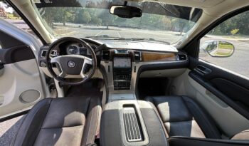 
										Cadillac Escalade Platinum 2010 full									