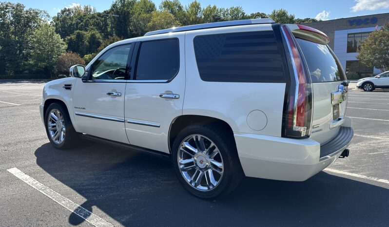 
								Cadillac Escalade Platinum 2010 full									