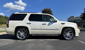 
										Cadillac Escalade Platinum 2010 full									