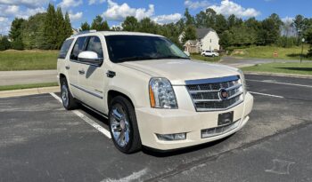 
										Cadillac Escalade Platinum 2010 full									