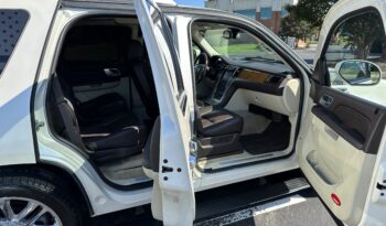 
										Cadillac Escalade Platinum 2010 full									