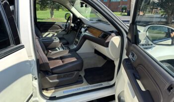 
										Cadillac Escalade Platinum 2010 full									