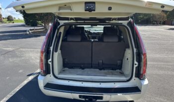 
										Cadillac Escalade Platinum 2010 full									