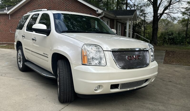 
								GMC Yukon Denali Hybrid 2013 full									