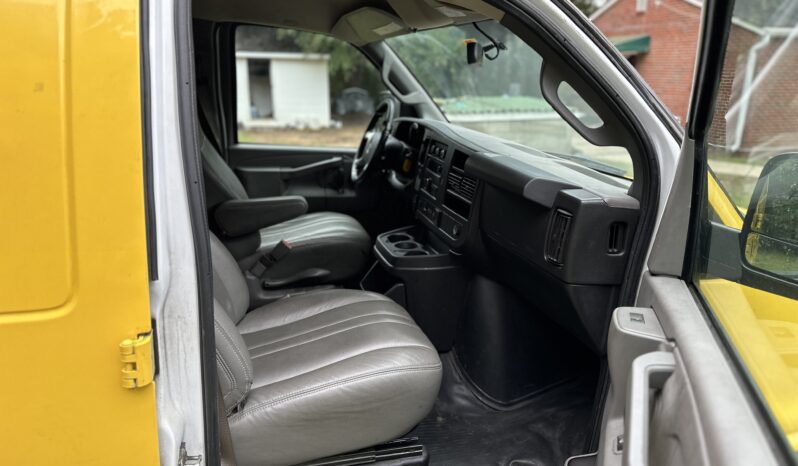 
								GMC Savana 2500 2019 full									