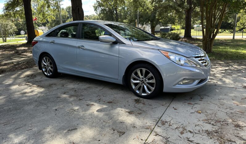 
								Hyundai Sonata SE 2012 full									