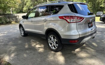 Ford escape Titanium Sport Utility 4D 2014